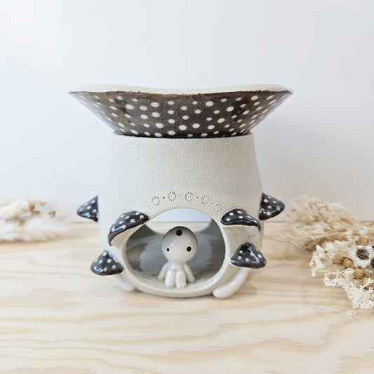 Umber Mushroom Kodama III