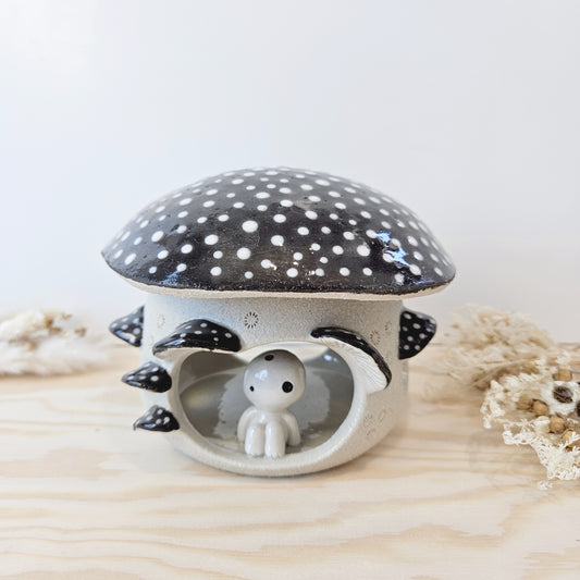 Umber Mushroom Kodama II