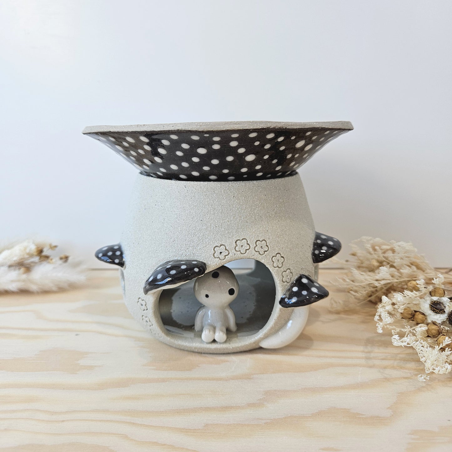 Umber Mushroom Kodama I